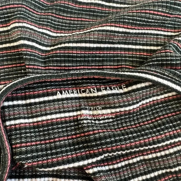 American Eagle halter top - Picture 2 of 4